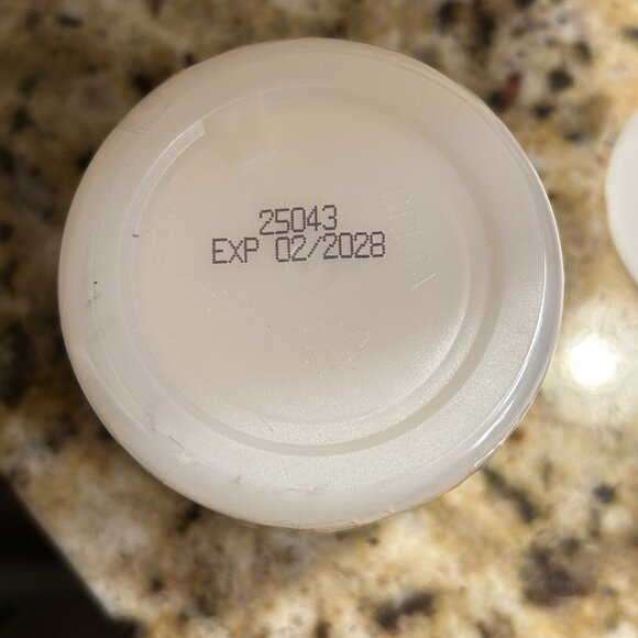 Babo Botanicals Fragrance Free Sensitive Baby Miracle Face Cream 2 oz Shea Oat - Picture 5 of 6